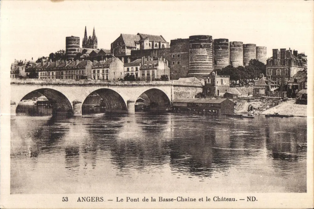 Angers — Die Brücke Basse-Chaine und das Schloss — ND. - Vorderseite