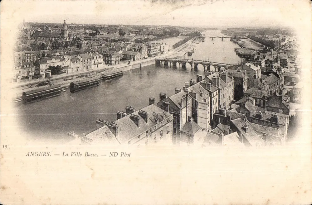 Angers — A Cidade Baixa — ND Pbot - Frente