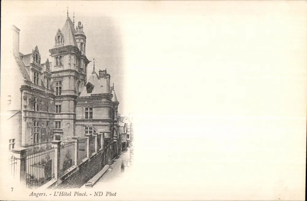 Angers - O Hotel Pincé - ND Phot - Frente