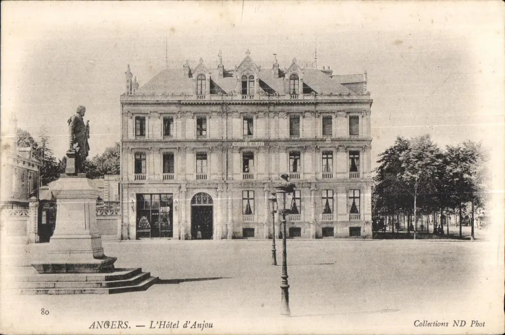 Angers — O Hotel d'Anjou — Coleções ND Phot - Frente