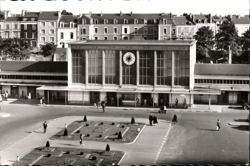Estação de Angers — Festival Internacional de Folclore — Edições ENEGS - Frente