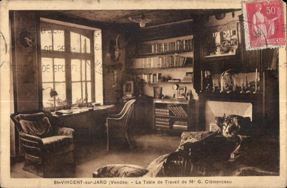 St-Vincent-sur-Jard (Vendée) — Der Schreibtisch von Herrn G. Clémenceau — Cliché Sibard - Vorderseite