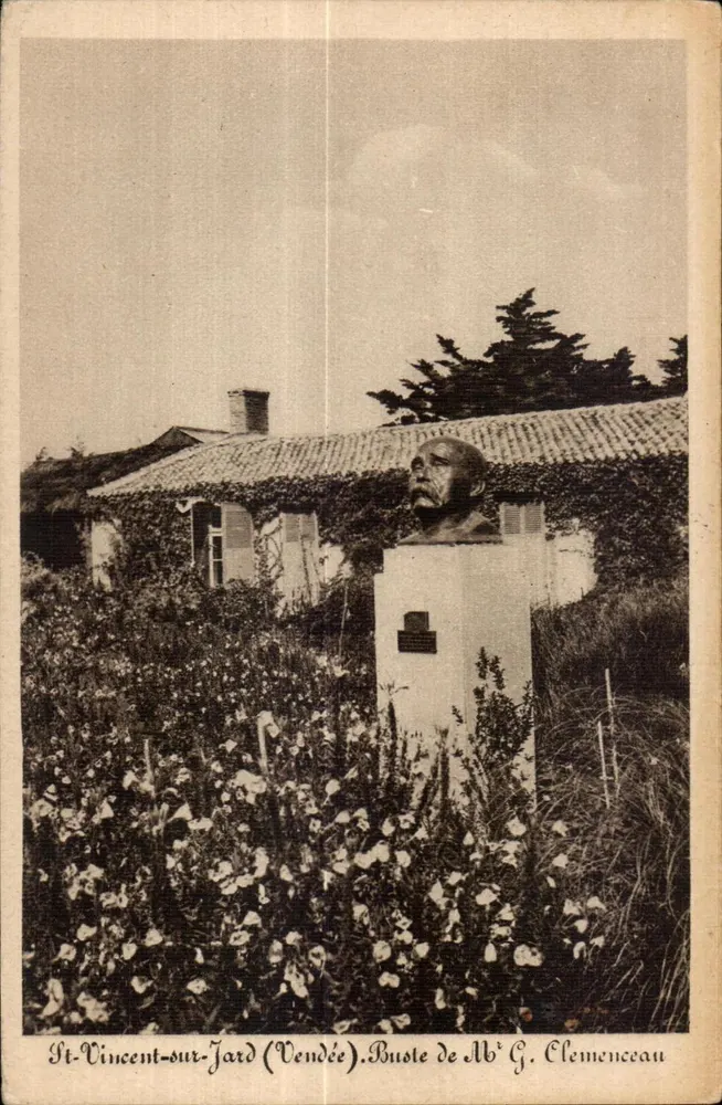 St-Vincent-sur-Jard (Vendée) — Busto de M. G. Clemenceau — Cliché St-Vincent-sur-Jard - Frente