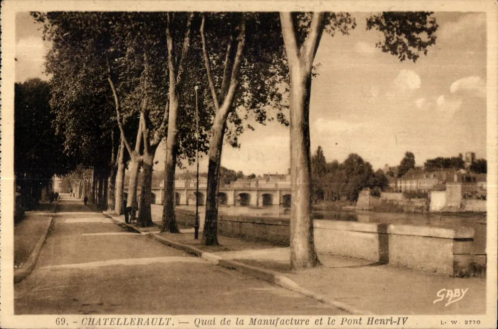 Châtellerault — Quai de la Manufacture und die Brücke Henri-IV — Saby L.W. 2770 - Vorderseite