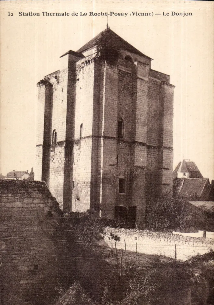 Thermalsstation La Roche-Posay (Vienne) — Der Bergfried - Vorderseite