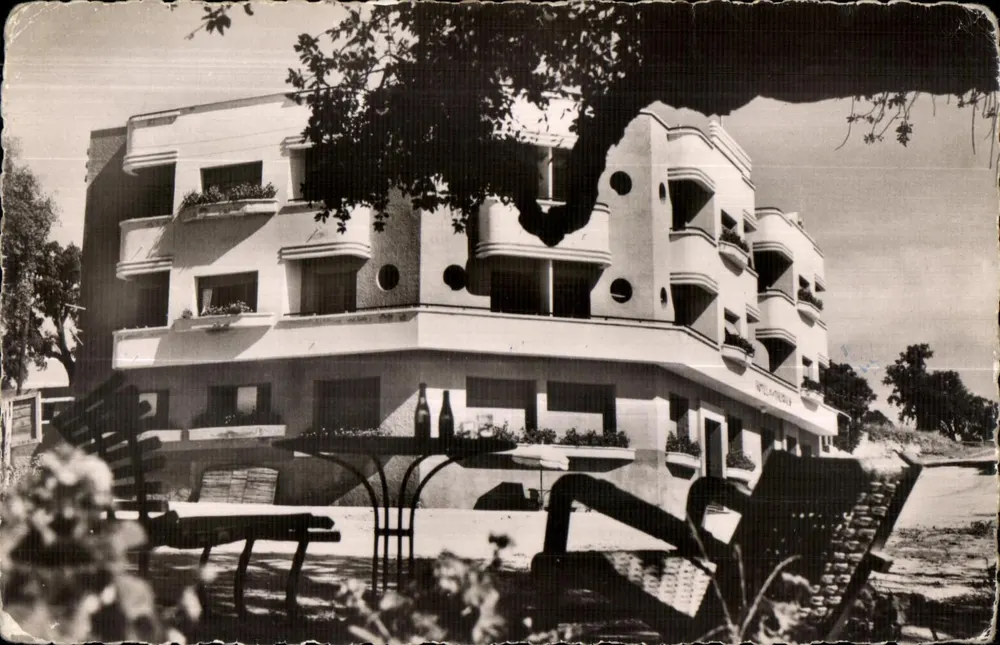 Hotel dos Termas — Oulmes-les-Thermes — Edições Baudoin du Sausset - Frente