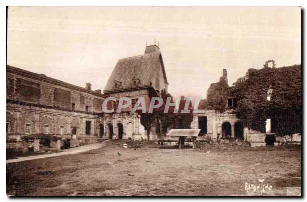 Schlösser von Poitou. PUY DU FOU. Les Epesses (Vendée) — Künstleredition Raymond Bergevin — n° 16779 - Vorderseite