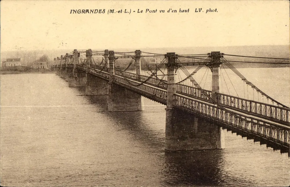 Ingrandes (M.-et-L.) — O Ponte visto de cima — LV. fot. - Frente
