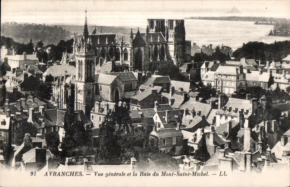 Avranches — Allgemeiner Blick und die Bucht des Mont-Saint-Michel — LL - Vorderseite