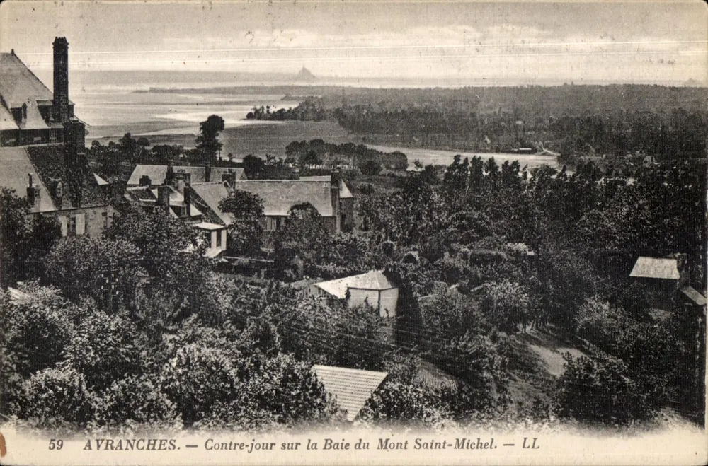Avranches — Rücklicht auf die Bucht des Mont Saint-Michel — LL - Vorderseite