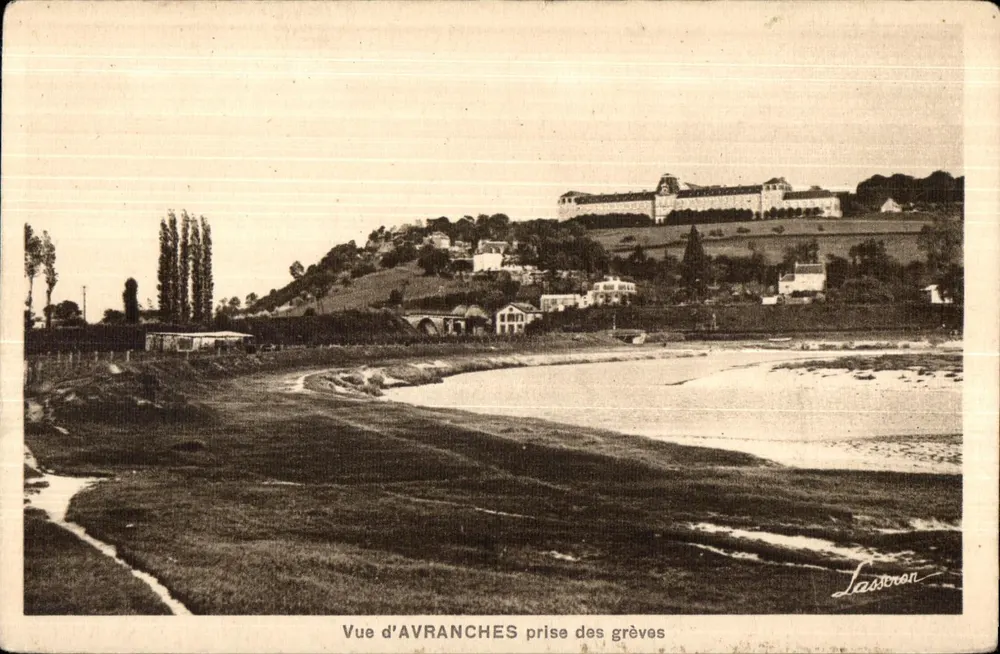 Vista de Avranches tirada das grèves — Lasson - Frente
