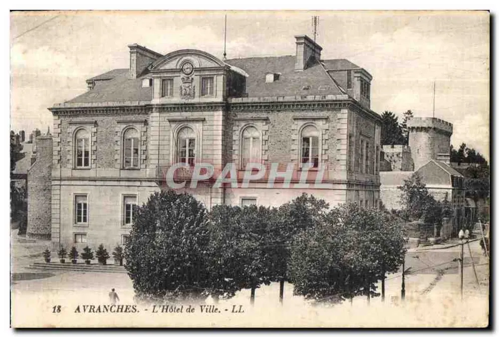Avranches - L'Hôtel de Ville - LL - Frente