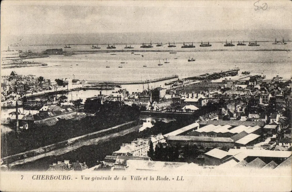 Cherbourg - Allgemeiner Blick auf die Stadt und den Hafen - LL - Vorderseite
