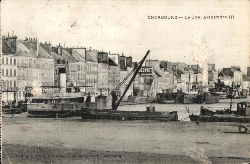 Cherbourg — O Cais Alexandre-III — Edição L. Ratti, Novidades e Confecções, Cherbourg - Frente