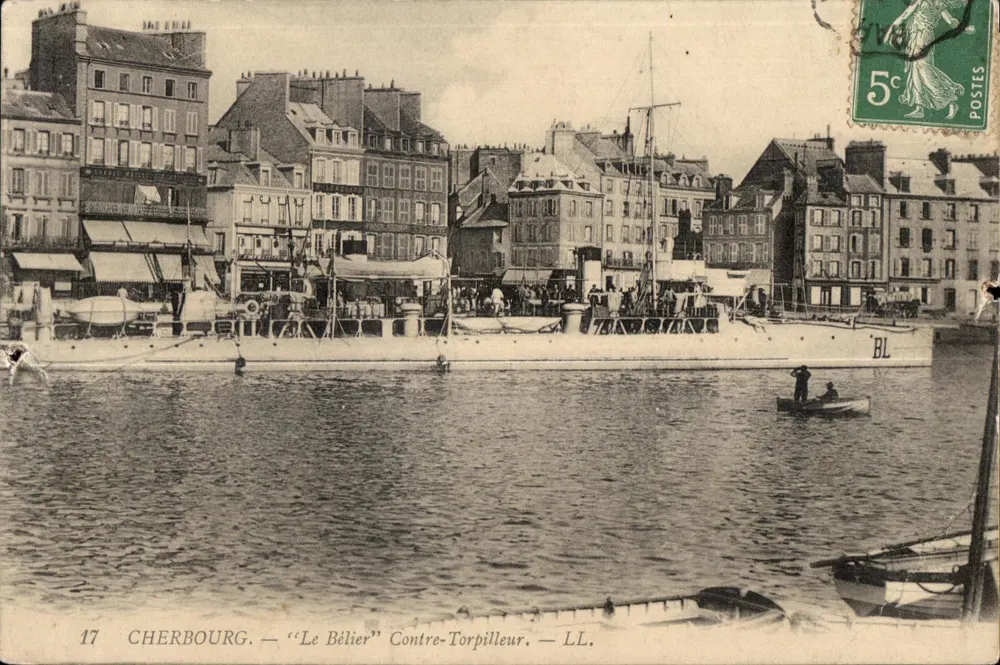 Cherbourg — 'Le Bélîer' U-Boot — LL. — Éditeur LL. — N° 17 - Vorderseite