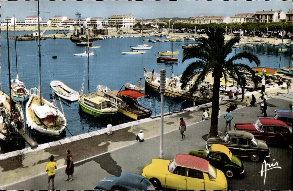 Hafen von Saint-Raphaël — Côte d'Azur — Verlag Aris - Vorderseite