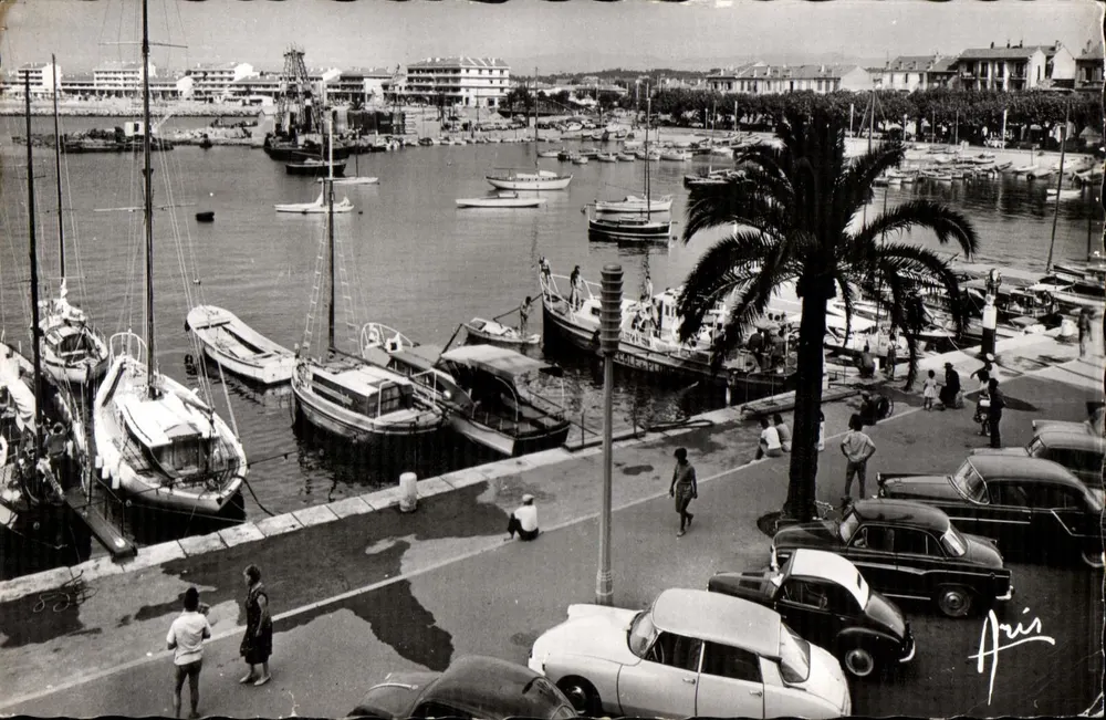 Hafen von Saint-Raphaël — Blick vom Kai — Éditions ARIS n°83 - Vorderseite