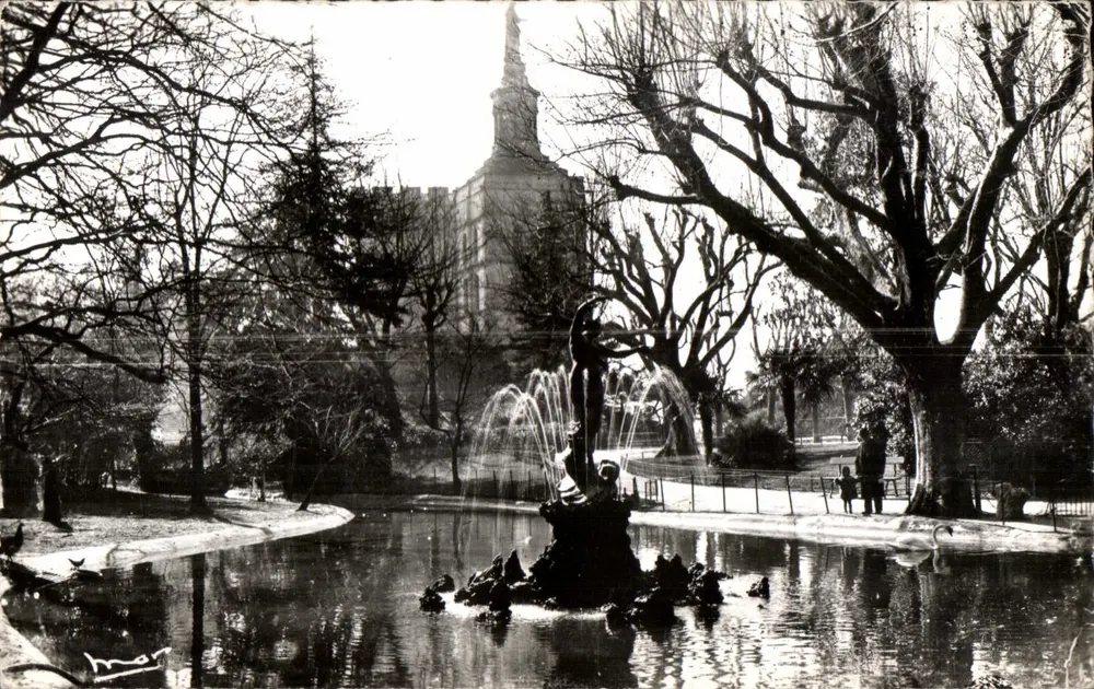 Jardins do Rocher des Doms — Avignon — Edições 'MAR' - Frente