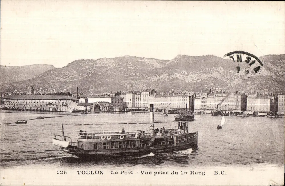 Toulon - Le Port - Vue prise du 1er Rang - B.C. n°125 - Recto