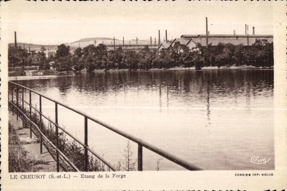 Le Creusot (S.-et-L.) — Lago da Forja — Combier Imp. Macon - Frente