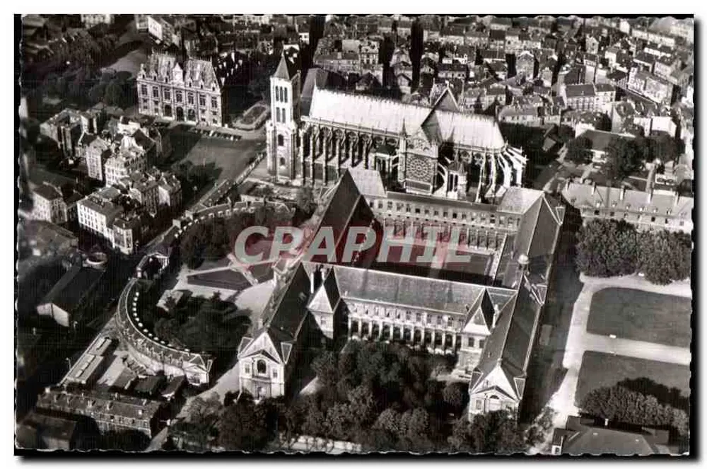 Saint-Denis — Die Basilika und das Palais der Ehrenlegion — Aéro-Photo, 19 rue de Sévigné, Paris - Vorderseite