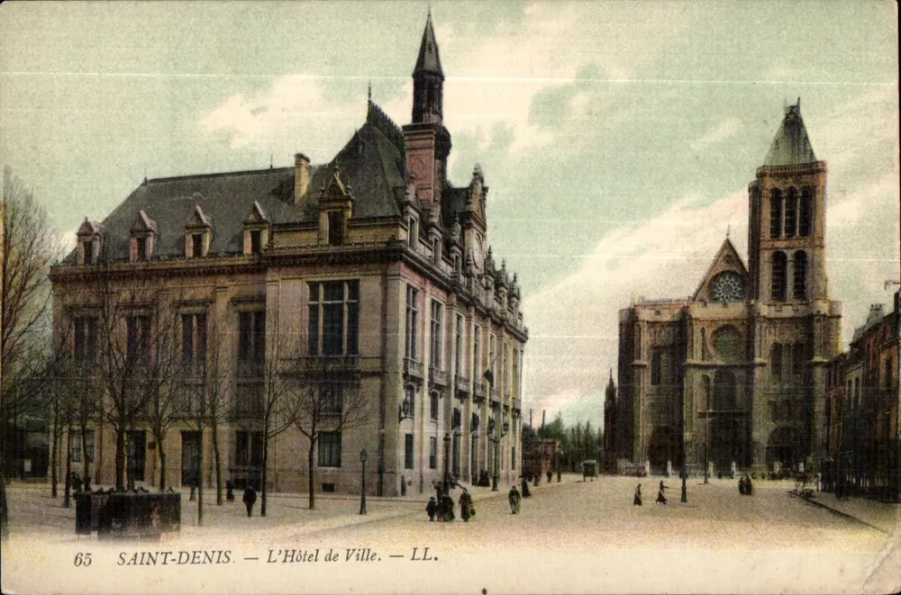 Saint-Denis — O Hotel de Ville — LL. - Frente