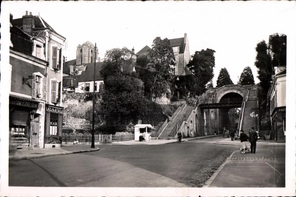 Le Mans — Der Tunnel, Seite der Quais (Treppe mit 143 Stufen) — Foto A. Balbeau, n°124 - Vorderseite