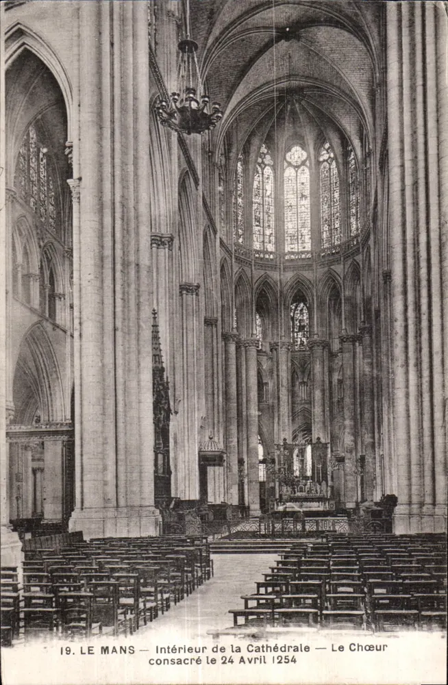 Le Mans — Interior da Catedral — O Coro consagrado em 24 de Abril de 1254 - Frente
