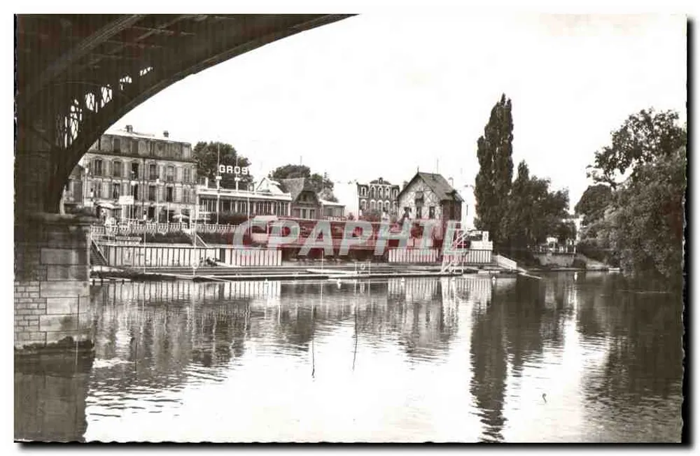 La Varenne-Chennevières (S.-et-O.) — Die Schwimmakademie — Edition du Centre, Otmesson / Marne - Vorderseite