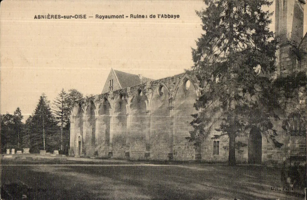 Asnières-sur-Oise — Royaumont — Ruinen der Abtei - Vorderseite