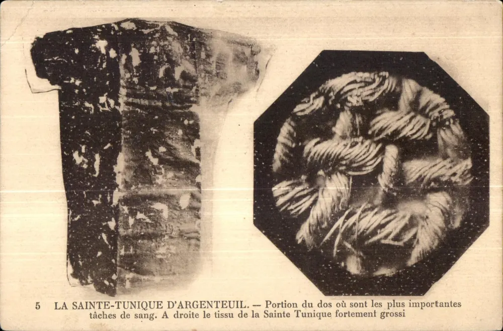 Die Heilige Tunika von Argenteuil — Portion des Rückens und des Gewebes mit den wichtigsten Blutspuren — Verlag Cliché-Raphaël, Paris - Vorderseite
