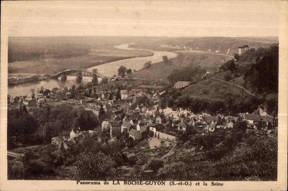 Panorama von LA ROCHE-GUYON (S.-et-O.) und die Seine — Verlag: A. Romain - Vorderseite