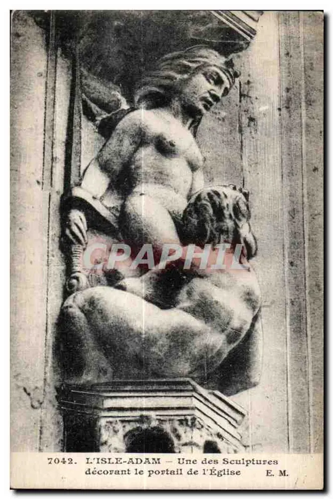 L'ISLE-ADAM — Eine der Skulpturen, die den Portal der Kirche schmücken — E. M. n° 7042 - Vorderseite