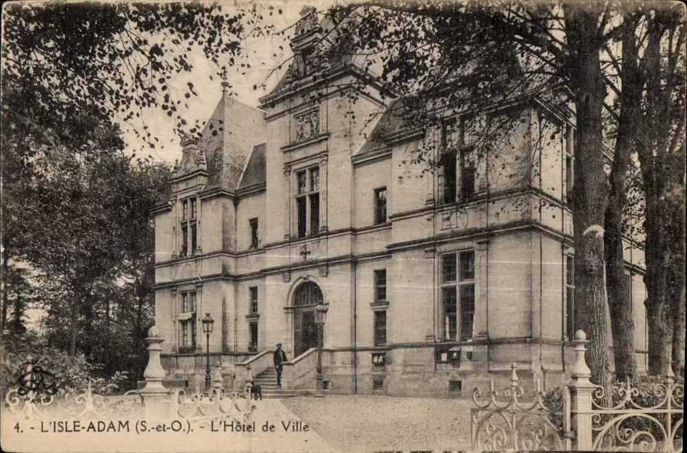 L'Isle-Adam (S.-et-O.) — Das Rathaus — Imp. phot. L'Albatros, Paris - Vorderseite