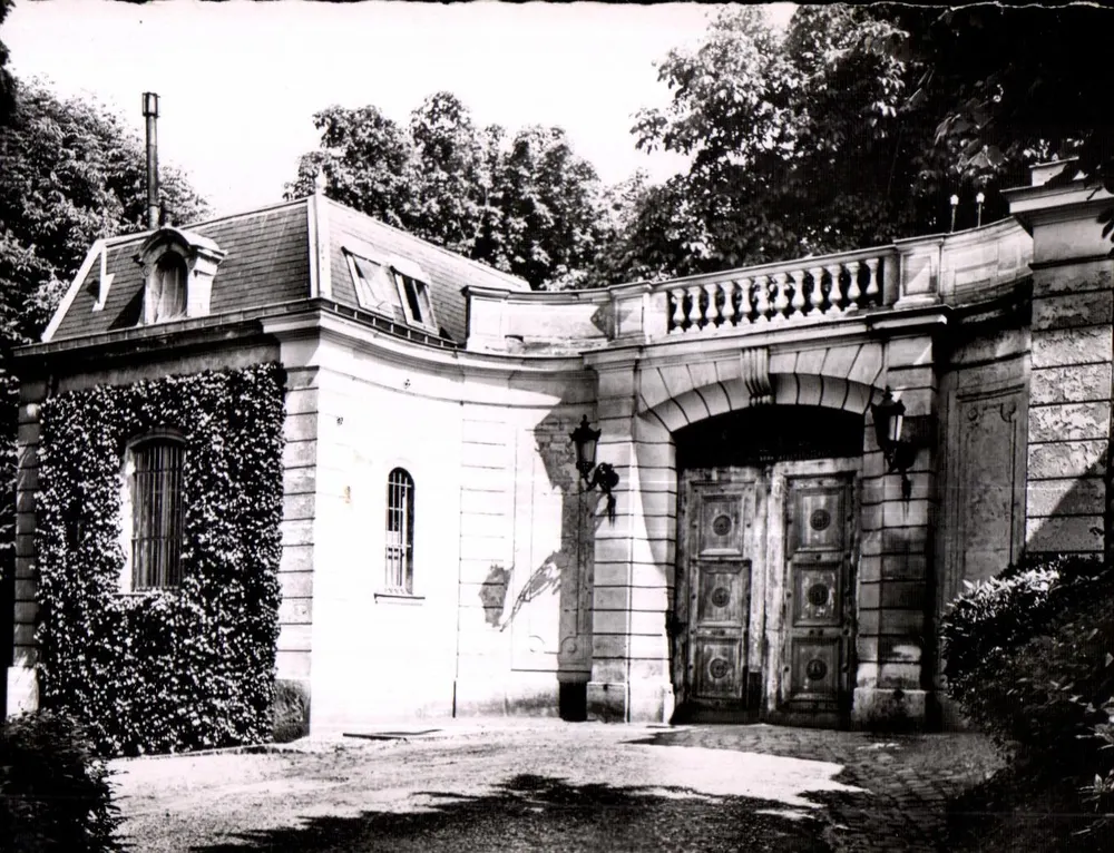 Villa de Avray — El Gran Monasterio — AC. 30. Villa de Avray. A. - Anverso