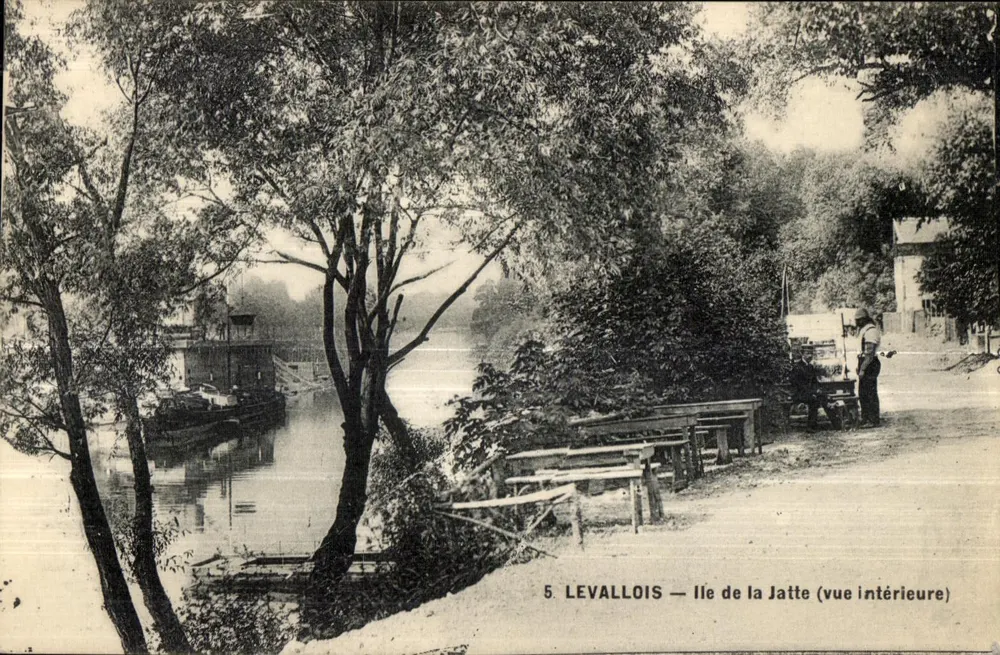 Levallois — Île de la Jatte (Innenansicht) - Vorderseite