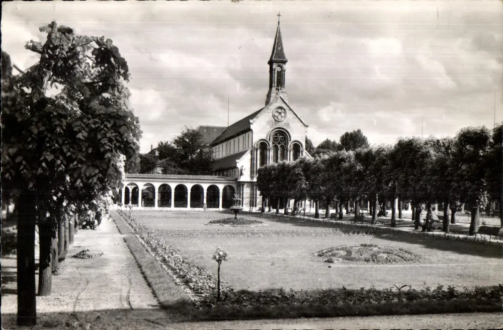 Kościół w Issy-les-Moulineaux — Les Petits Ménages — wydawca Lébas, nr 92 - Awers