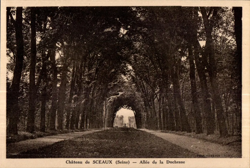 Château de SCEAUX (Seine) — Allée der Herzogin — Fot. Combier - Vorderseite