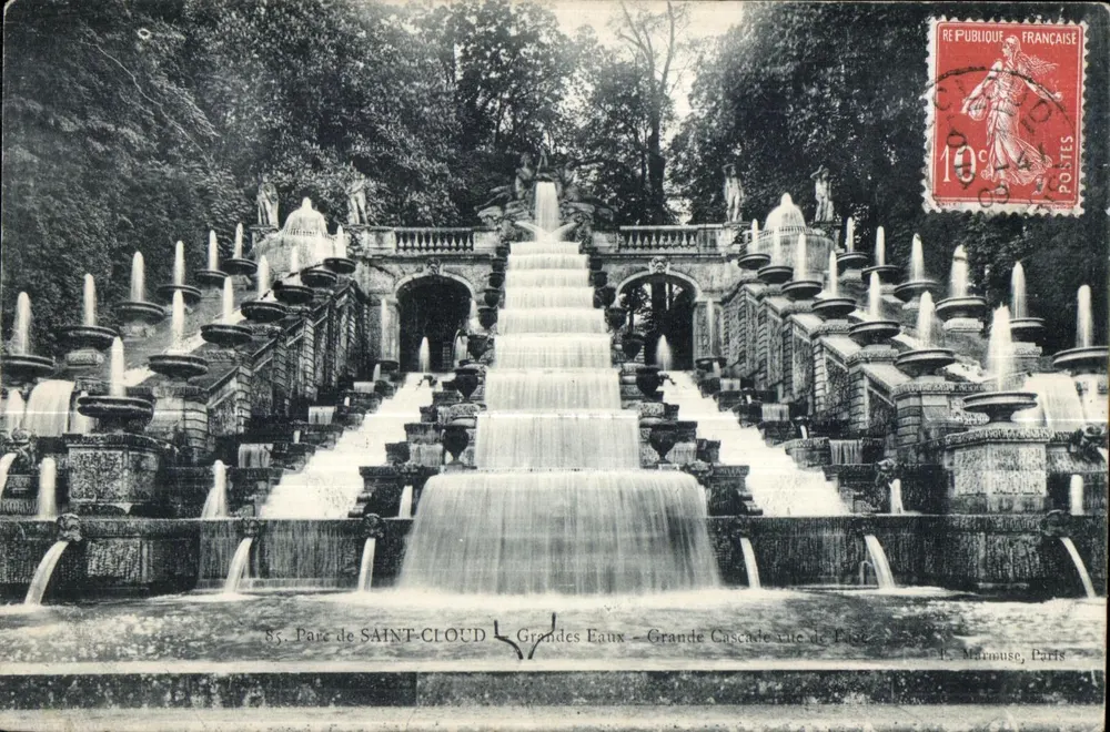 Parque de Saint-Cloud — Grandes Eaux — Grande Cascata vista do Leste — L. Marneuse, Paris - Frente