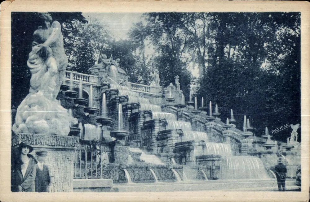 Parque de Saint-Cloud — A Cascata Superior — Foto e imp. PATRAS - Frente