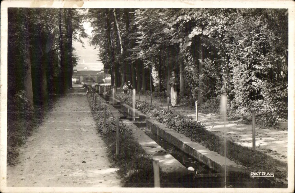 Saint-Cloud — L'Allée des Goulottes — éditeur PATRAS - Frente