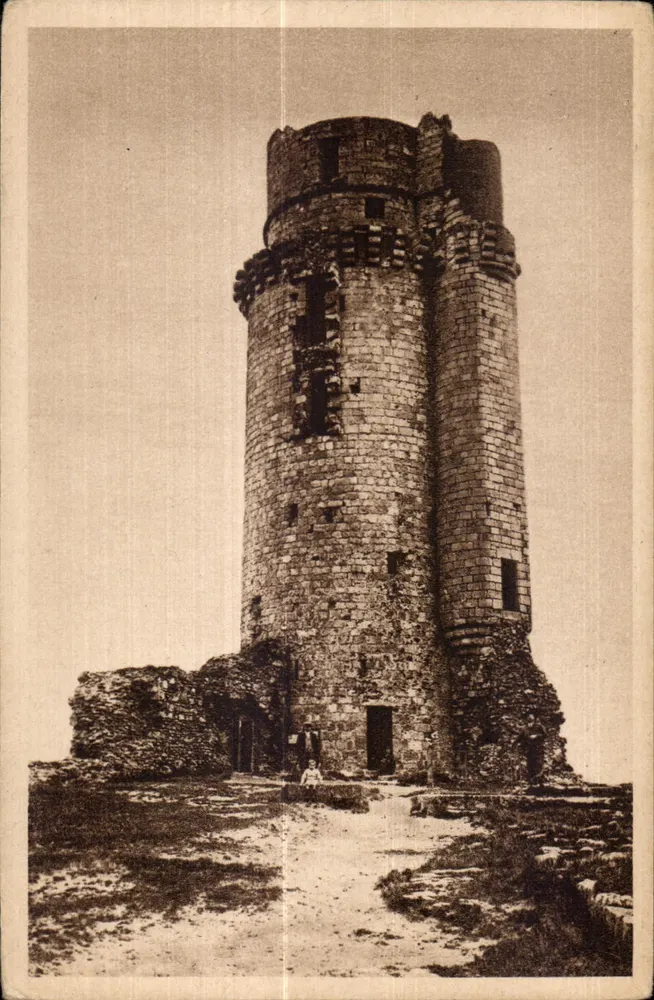 Montlhéry (S.-et-O.) — A Torre — Edição H. Desgouillons - Frente