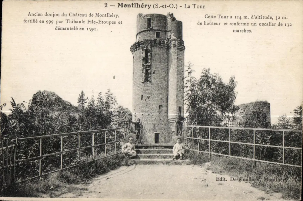 Montlhéry (S.-et-O.) - Die Turm — Ehemaliger Bergfried des Schlosses, Verlag Desgouillons - Vorderseite