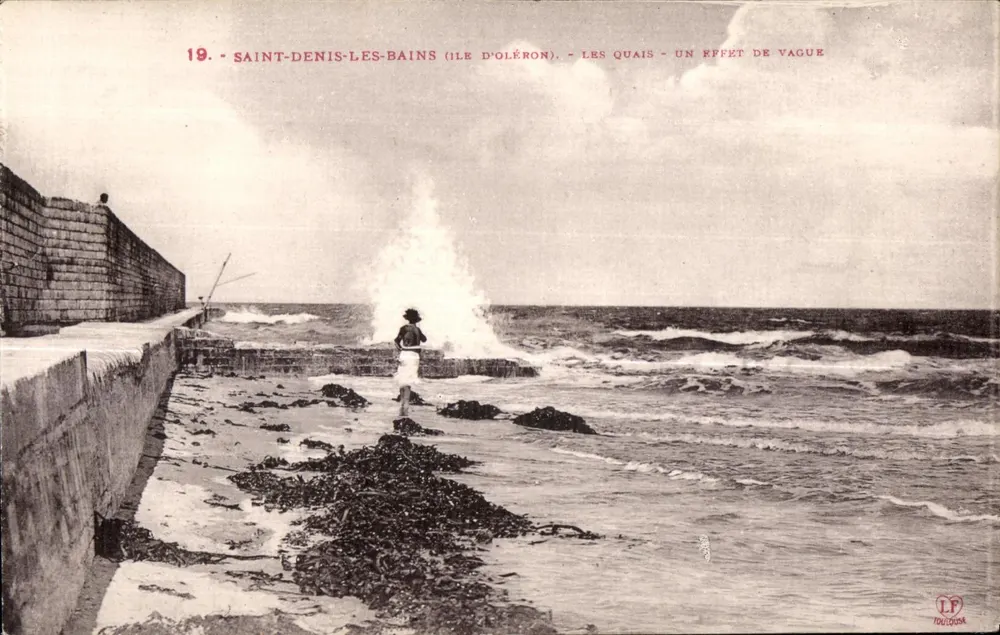 Saint-Denis-les-Bains (Île d'Oléron) — Les quais — un effet de vague — éditeur Phototypie Labouche frères, Toulouse - Vorderseite