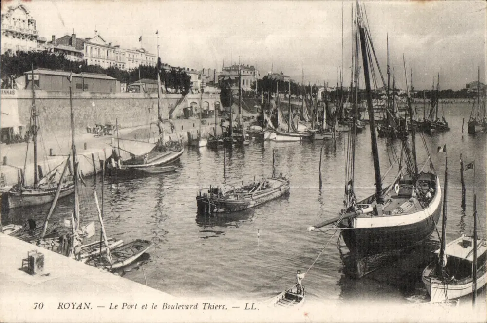 Royan — Der Hafen und der Boulevard Thiers — LL. n°70 - Vorderseite