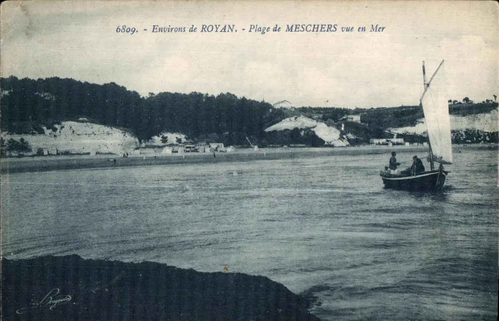 Strand von Meschers vom Meer aus gesehen — Umgebung von Royan — Künstlerische Ausgabe R. Bergevin n°6809 - Vorderseite