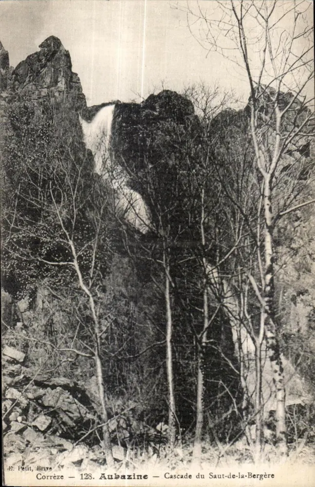 Aubazine — Cascade du Saut-de-la-Bergère — E. Petit, Brive — n° 123 - Recto