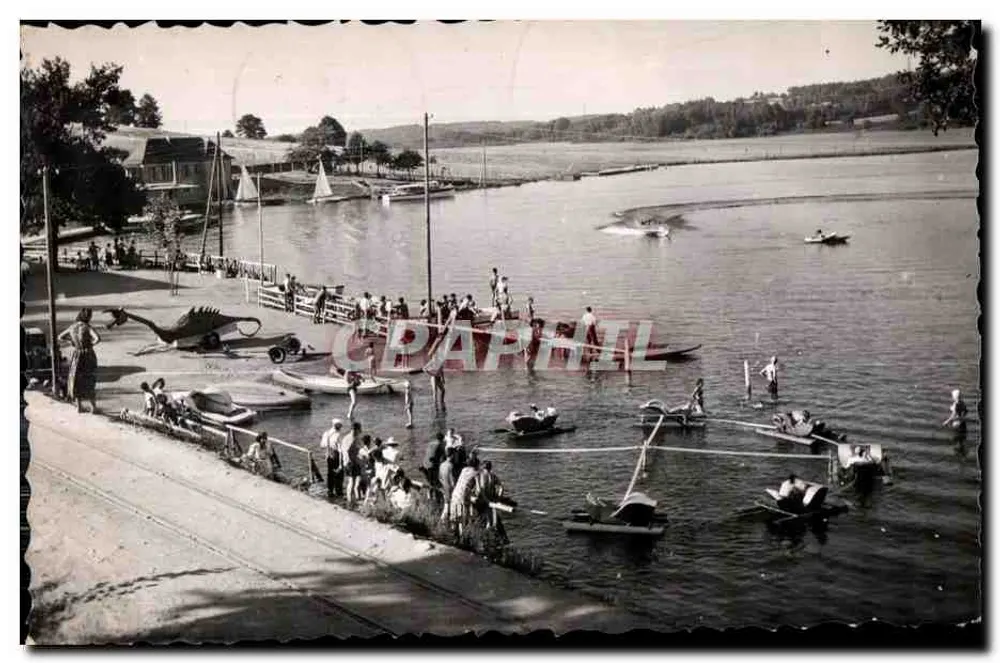 O Lago em Neuvic d'Usse (Corrèze) — cena de lazer — Edições Artísticas G. PAGUET - Frente