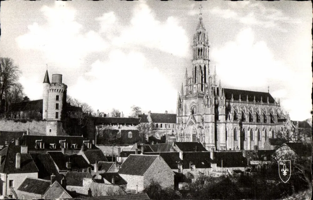 Castillo de Châteauneuf-sur-Cher — Basílica de Nuestra Señora de los Niños — Ediciones del LYS - Anverso