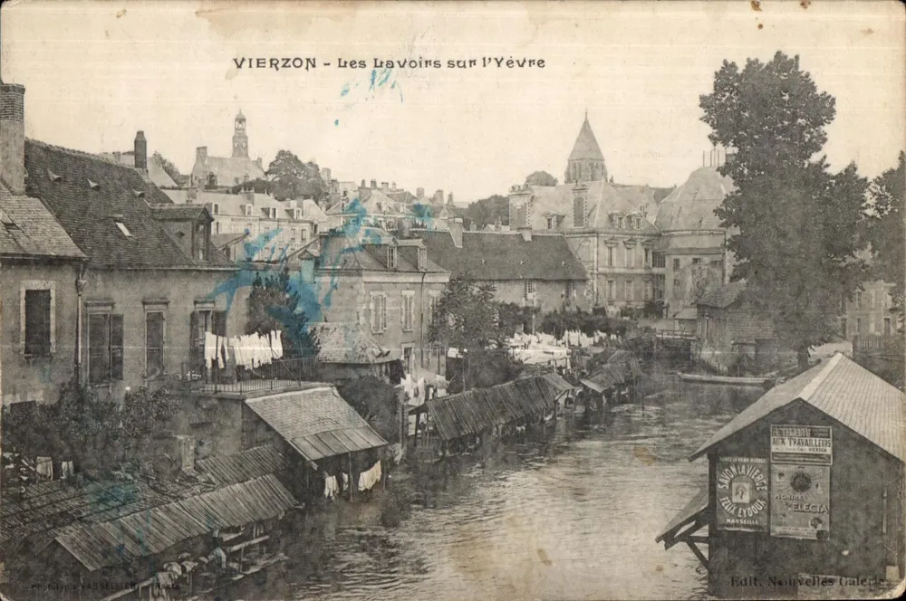 VIERZON — Les lavoirs sur l’Yèvre — Edit. Neuvelles Galeries - Frente